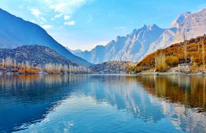 ravishing Lake Pakistan