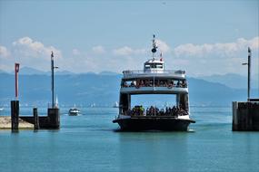 extraordinarily beautiful Ferry Cruise