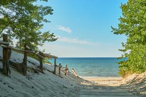 path to the romantic beach