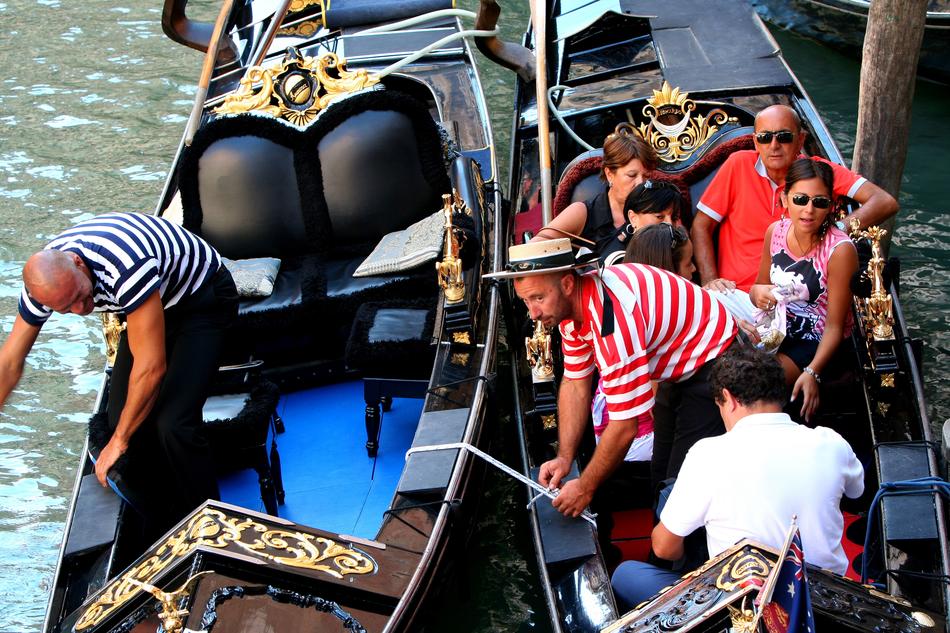 Venice Italy Gondolas Gondoliers