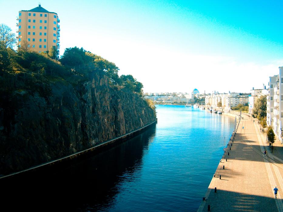 great view of the river by the city