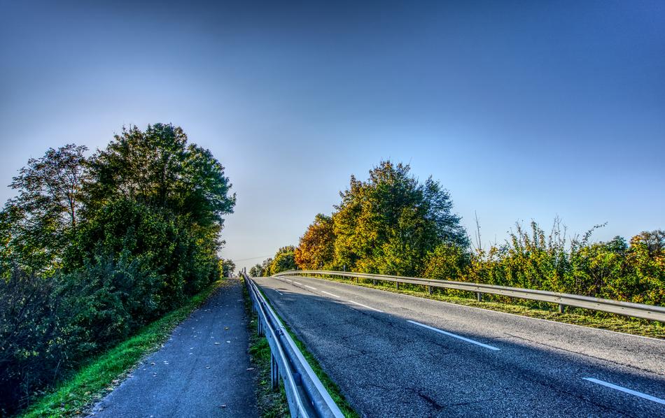Road Away Tar