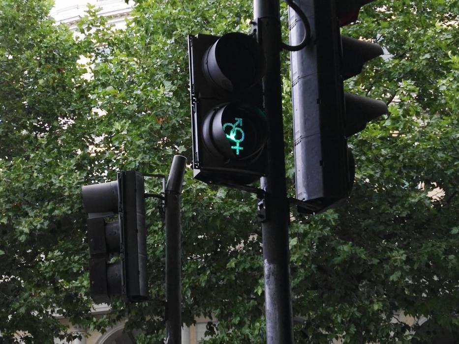 London Signalling Pedestrians
