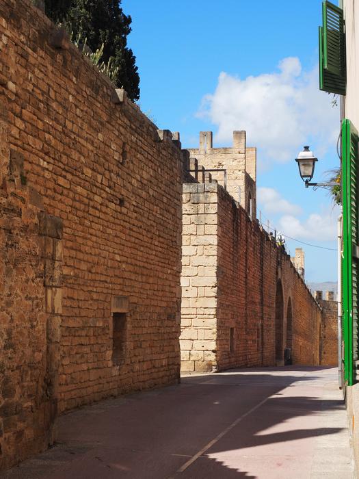 Alcúdia City Wall Road