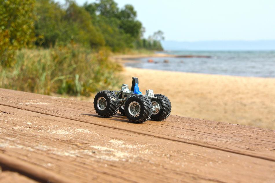 Toys Auto Lake