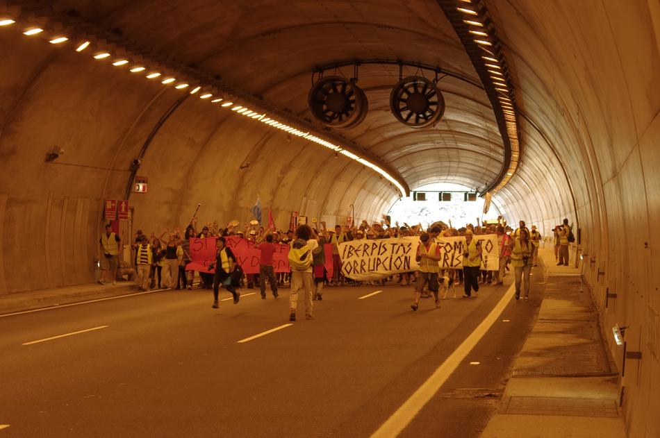 Tunnel March Street