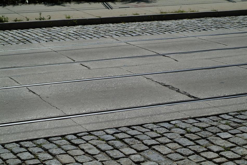 Street Trolley Cobblestone