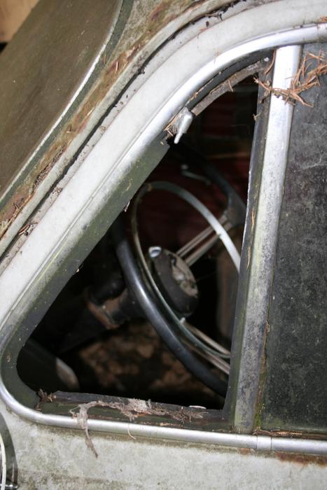 Auto Old Rust Car