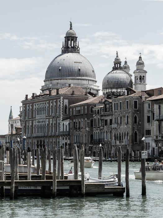 enchanting La Serenissima Lagoon