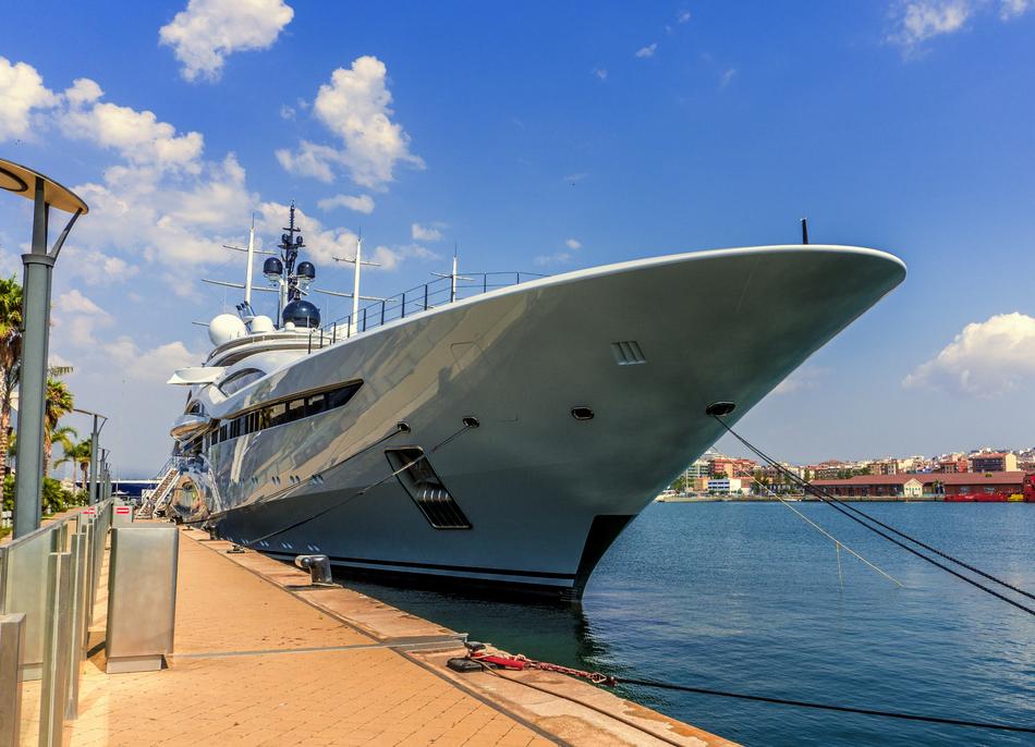 absolutely beautiful Yacht