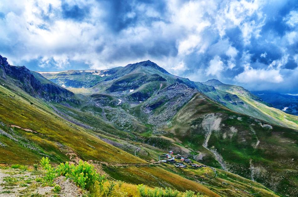 ravishing Kaçkars