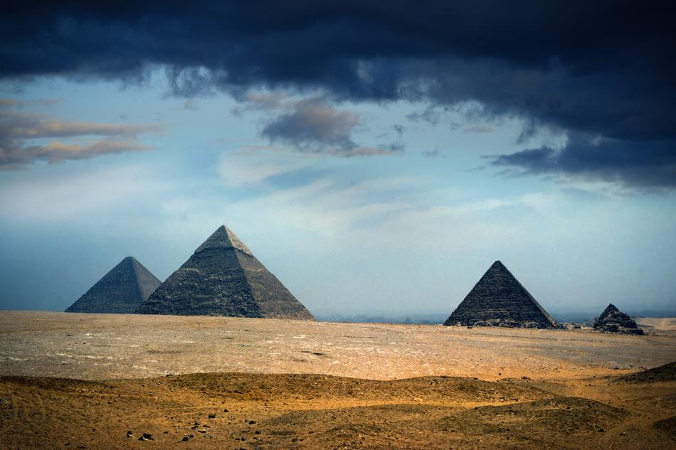 beautiful Pyramid Travel