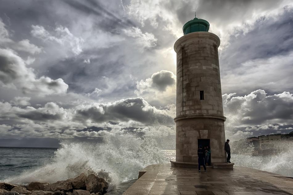 Marseille Waves and lighthouse