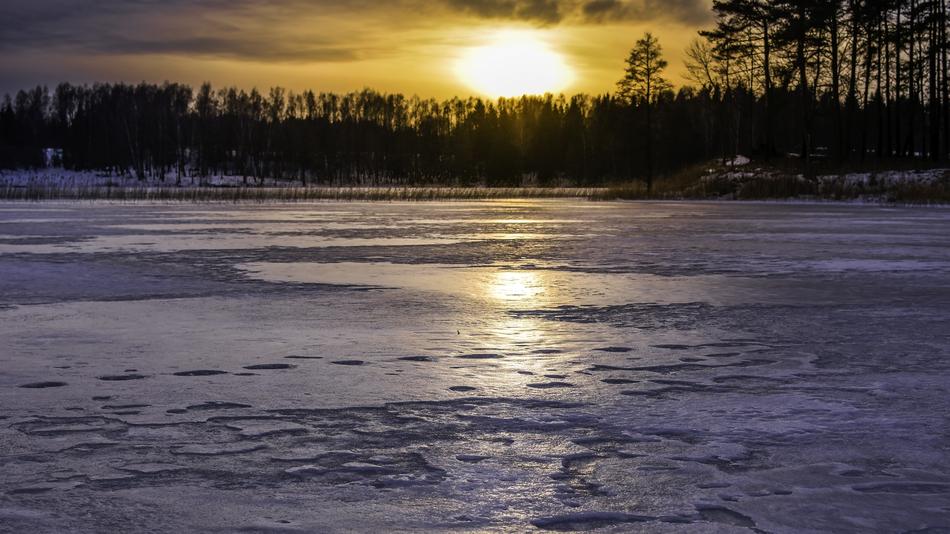 beautiful Sunset Ice Lake, lithuania