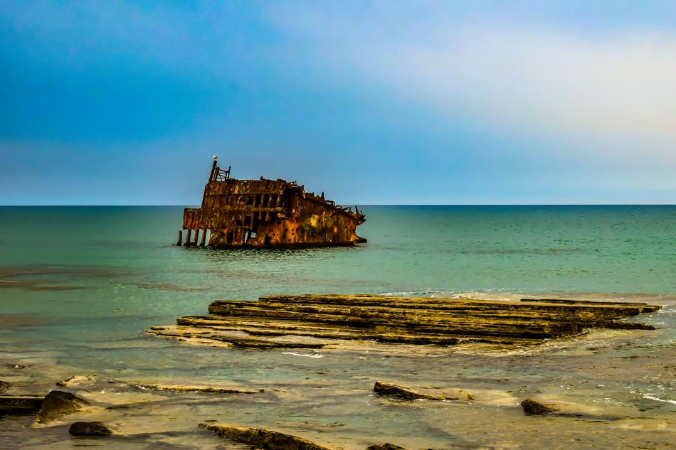 wonderful Shipwreck Sea