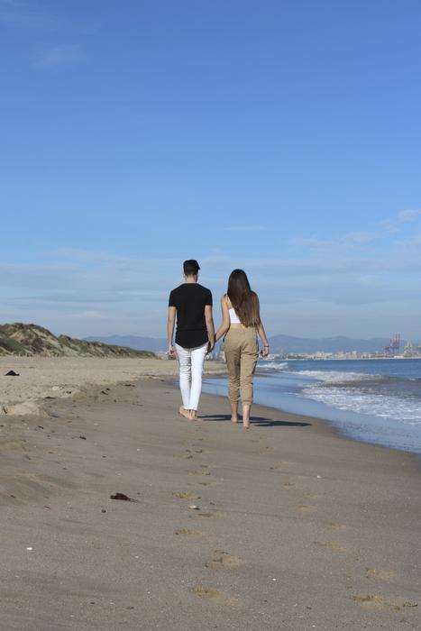 extraordinarily beautiful Horizon Couple