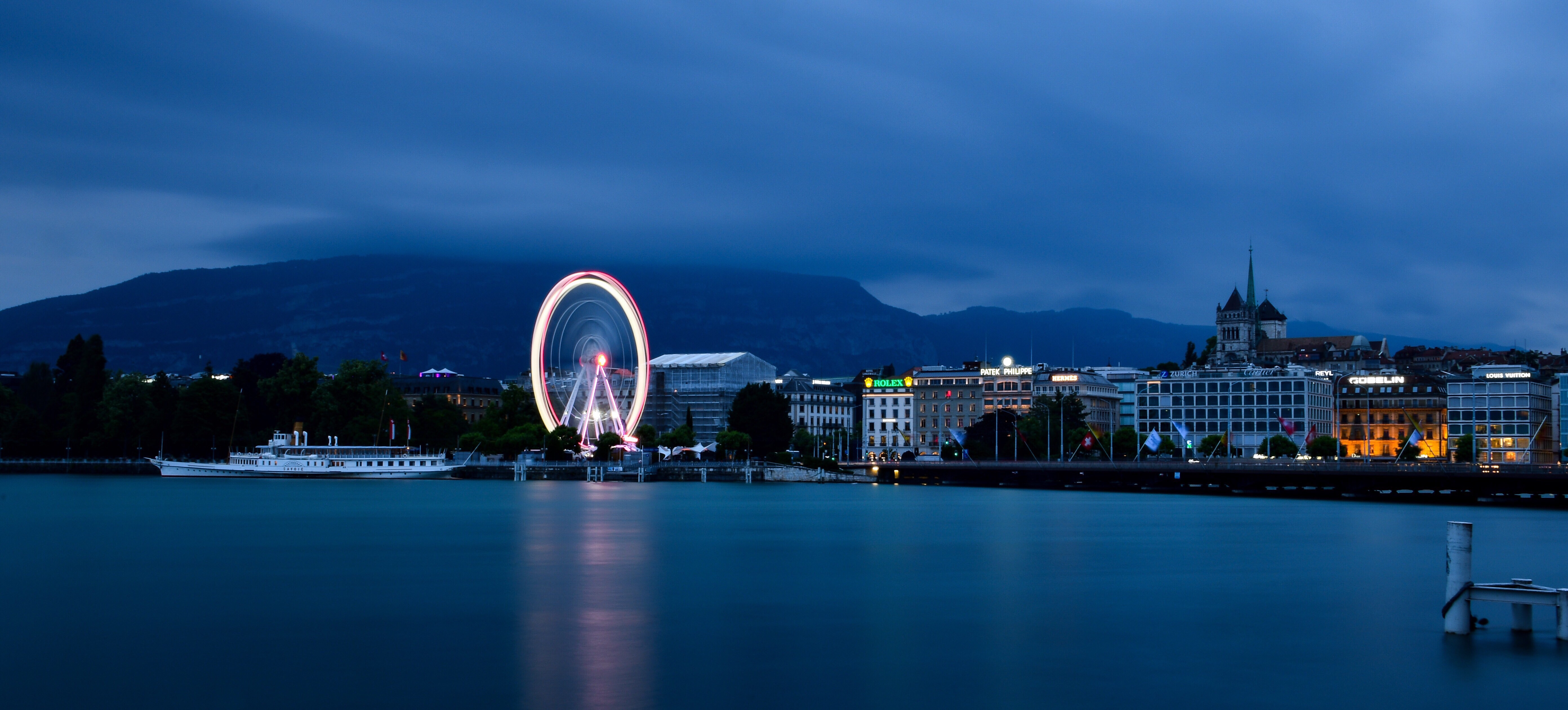 Backpage Lake Geneva