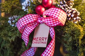 Christmas Wreath Merry pink decoration