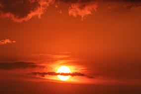 sun in the orange evening sky