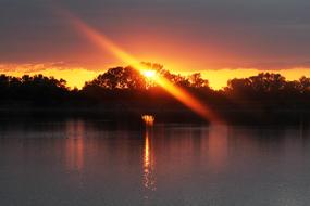 Sunset Lichtspiel lake