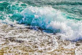 magnificent Wave Smashing Foam