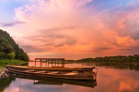 Wisla Sunset Boat red pink sky