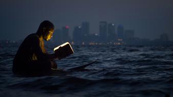 sea for relaxation as a conceptual design