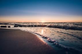 morning sun on the ocean horizon