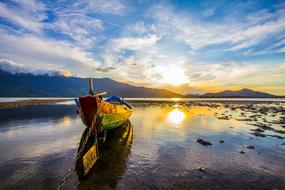 Sunset The Boat in Vietnam