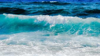 Wave Smashing Foam close-up