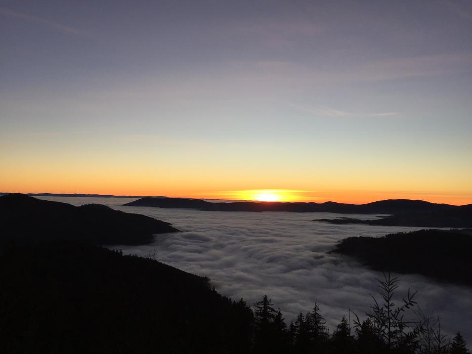 Sunset over Sea of Fog