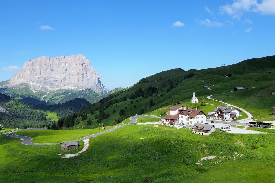 magnificent green Scenic