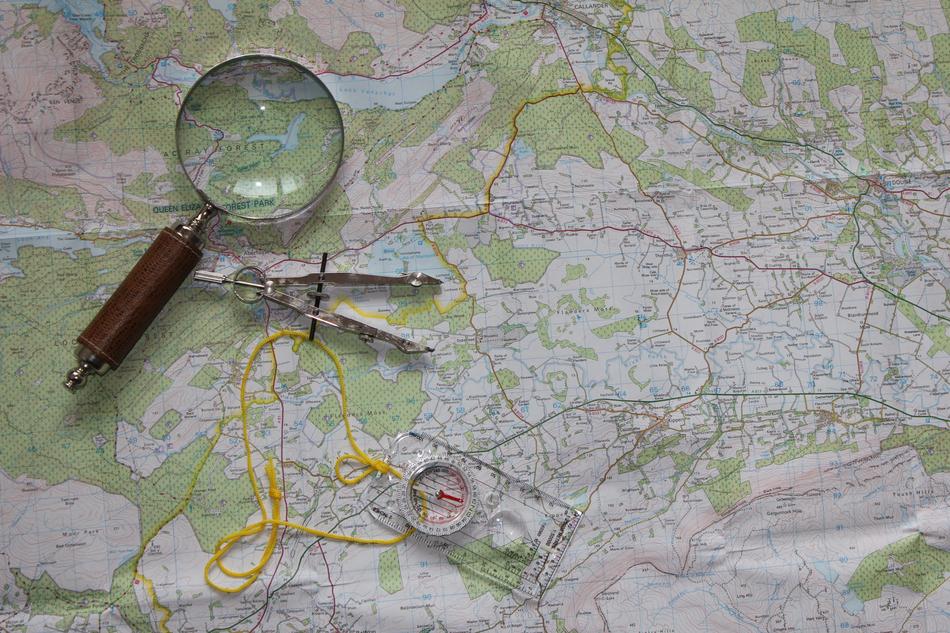 magnifying glass on the map