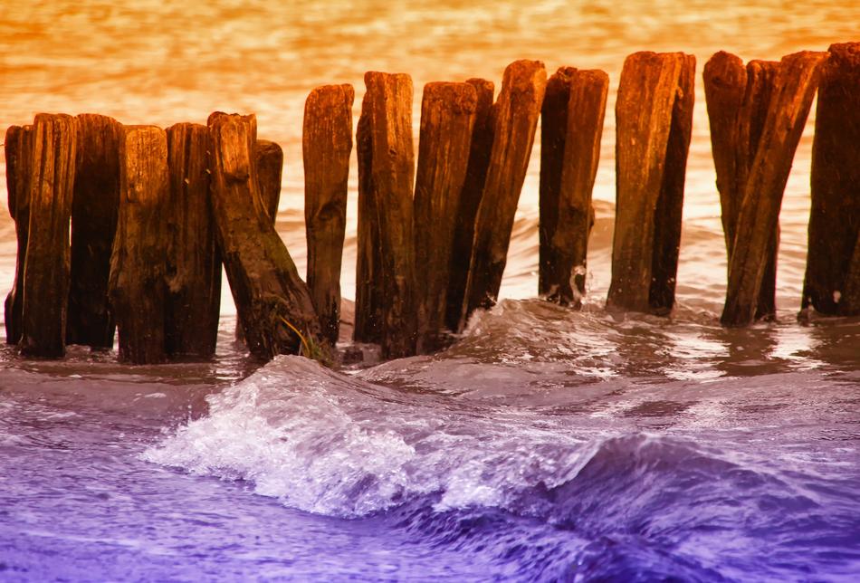 Nature Waters pillars