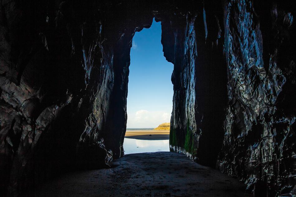 Sea ââCave with The Hole Light
