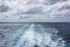 water waves from a cruise ship