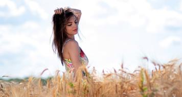Girl Grau Spice
