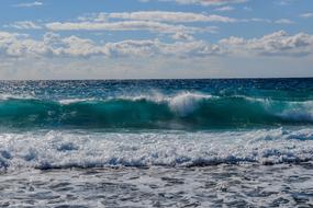 Smashing Sea Wave