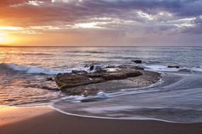 movement of sea waves on the coast