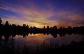 Dawn Lake nature