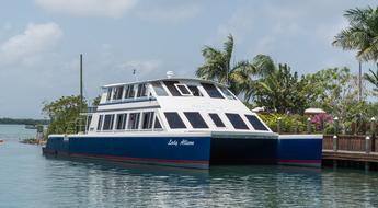 Yacht Tropical Exotic