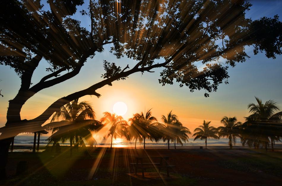 Sunrise Ray Beach