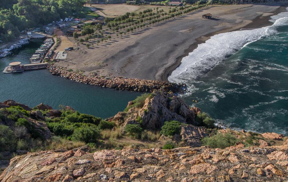 aerial photography of the beach in the port of Corsican