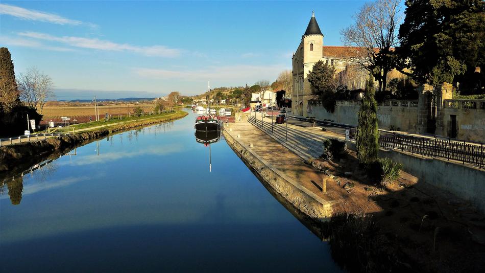 canal panorama in aude, France