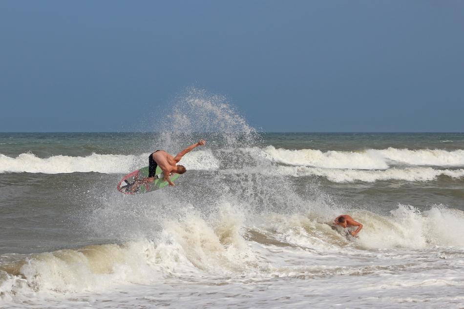 Skimboarding Surfing Beach