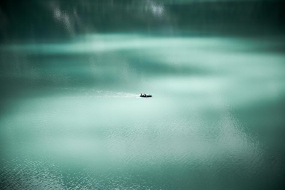 Adventure Blur Boat
