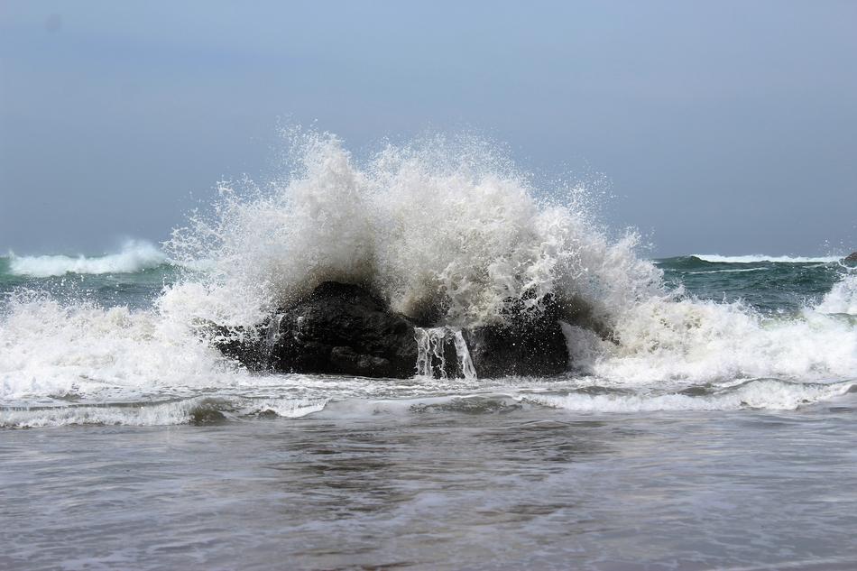 Crashing Wave Ocean