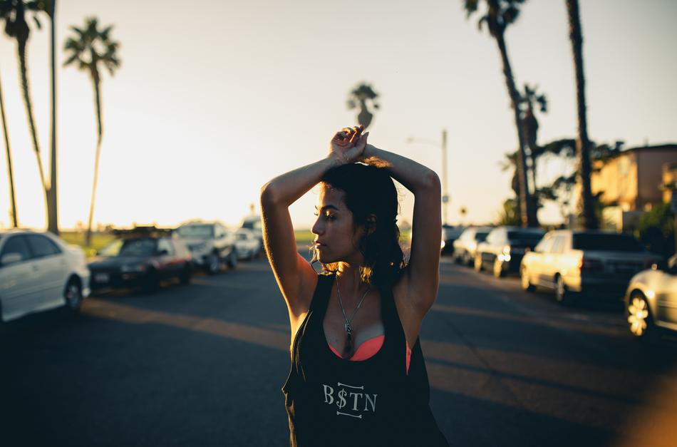 Sunset Women Los