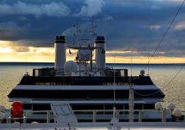 Ship Cruise Abendstimmung