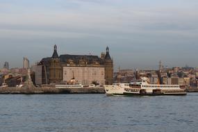 V HaydarpaÅa Station